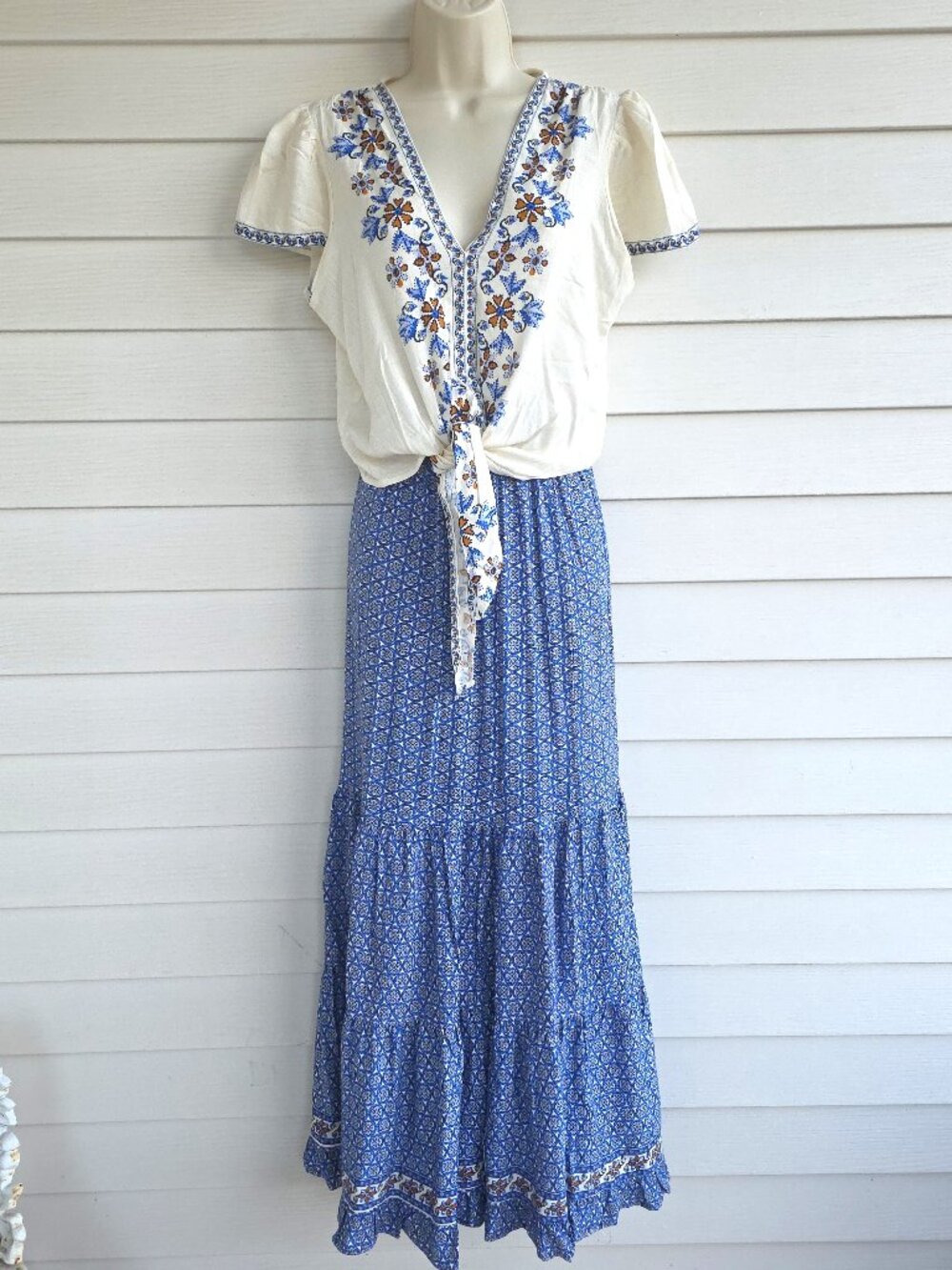 NWT 2 piece set MAX STUDIO Rayon blend lightweight floral design